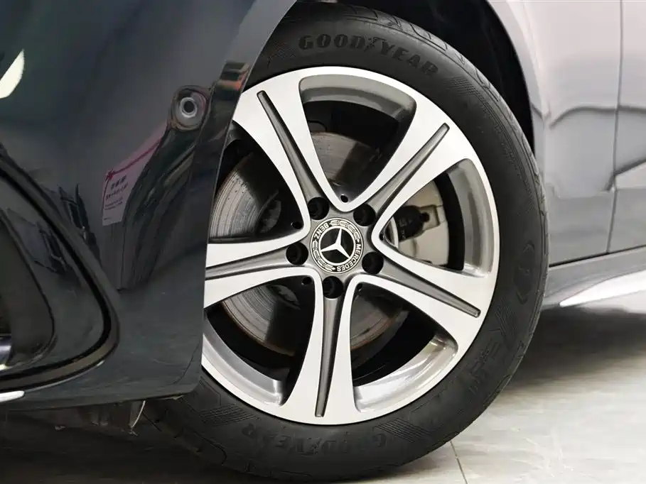 Mercedes-Benz C-Class 2022 C 200 L Sport Version фото 3
