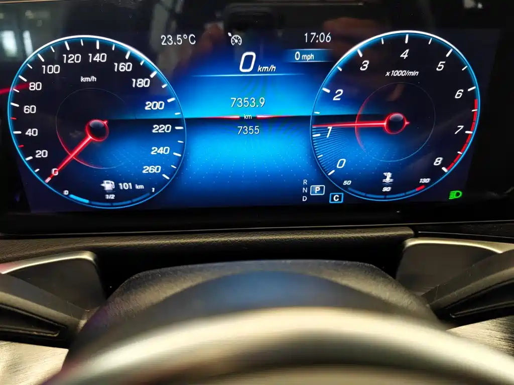 Mercedes-Benz GLB 2023 GLB 220 Dynamic фото 12