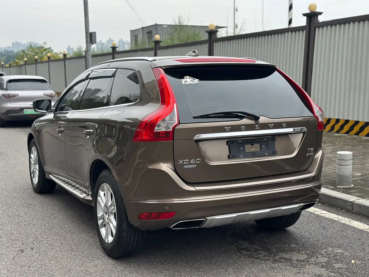 Фото 12 - Volvo XC60