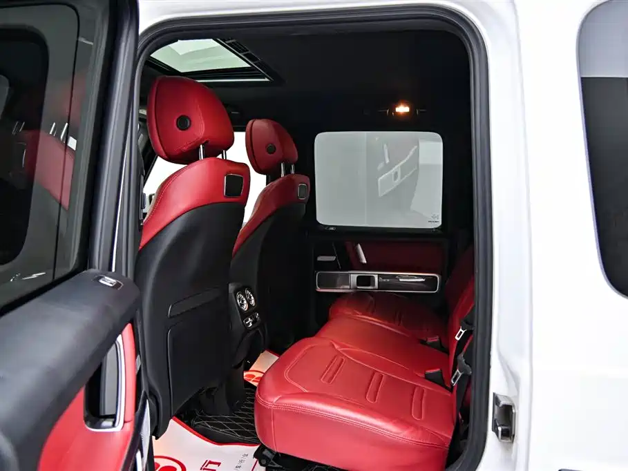 MERCEDES-BENZ G-CLASS