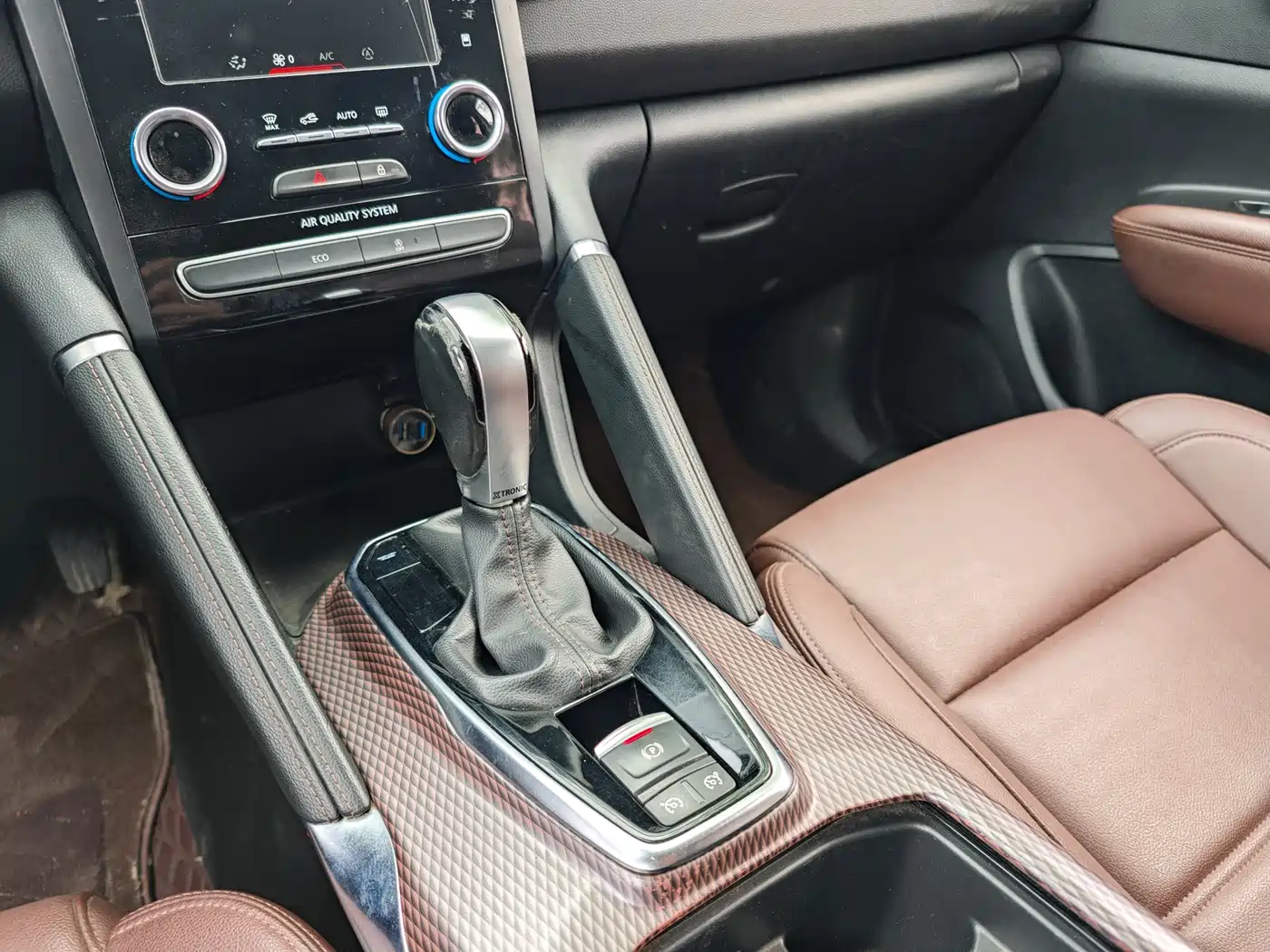 Renault Koleos 2019 2018 2.0L 2WD Luxury Edition