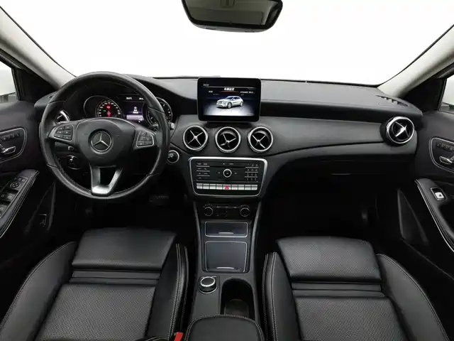 Mercedes-Benz GLA 2017 GLA 220 4MATIC Luxury — фото 5