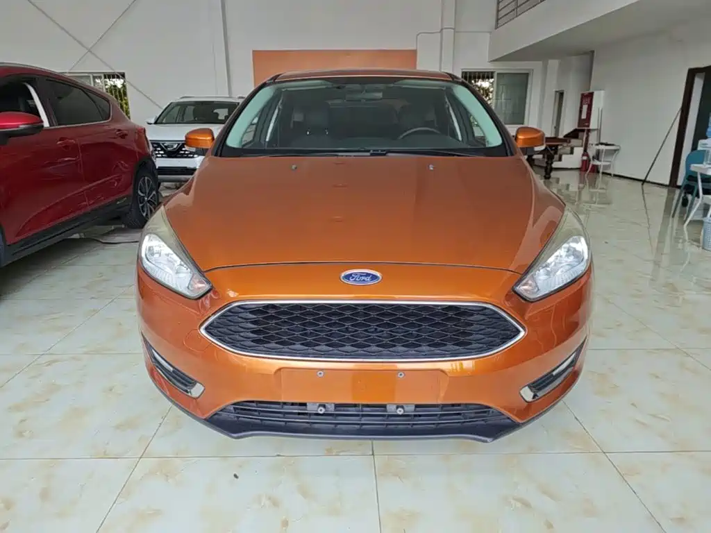 Фото 3 - Ford Focus
