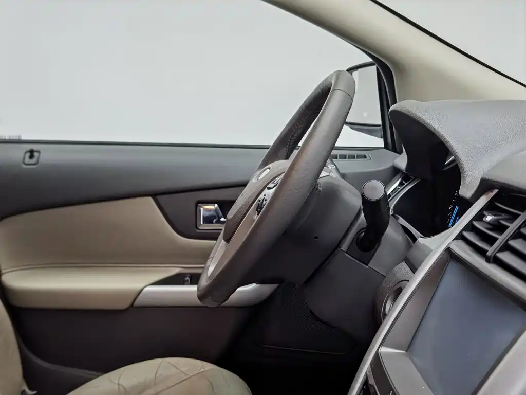 Ford Edge (Import) 2015 2012 2.0T Elite