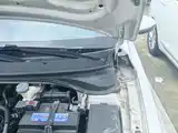 Photo 14 - Hyundai Elantra