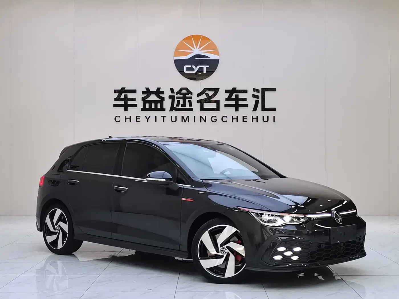 Volkswagen Golf GTI 2021 380TSI DSG GTI фото 3