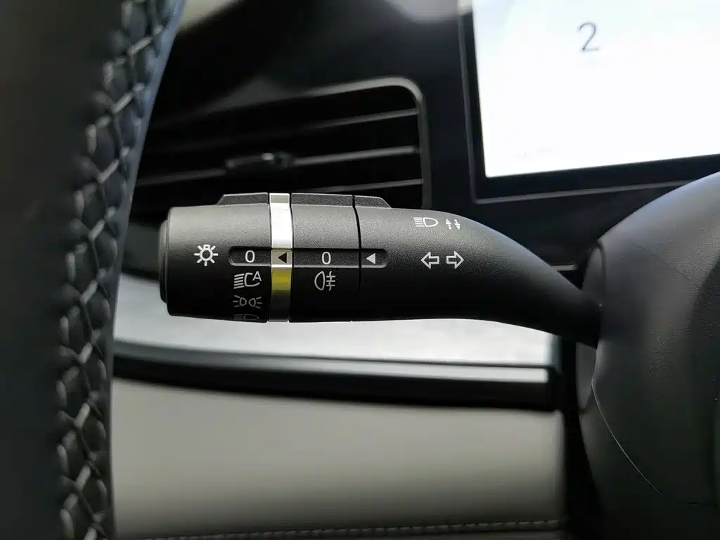 BYD Seal 2024 2024 Glory Edition DM-i 1.5L 121km Luxury