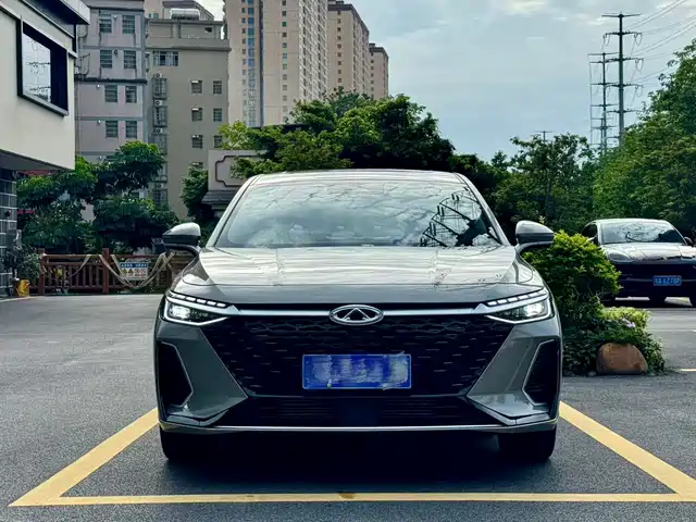 chery arrizo-8