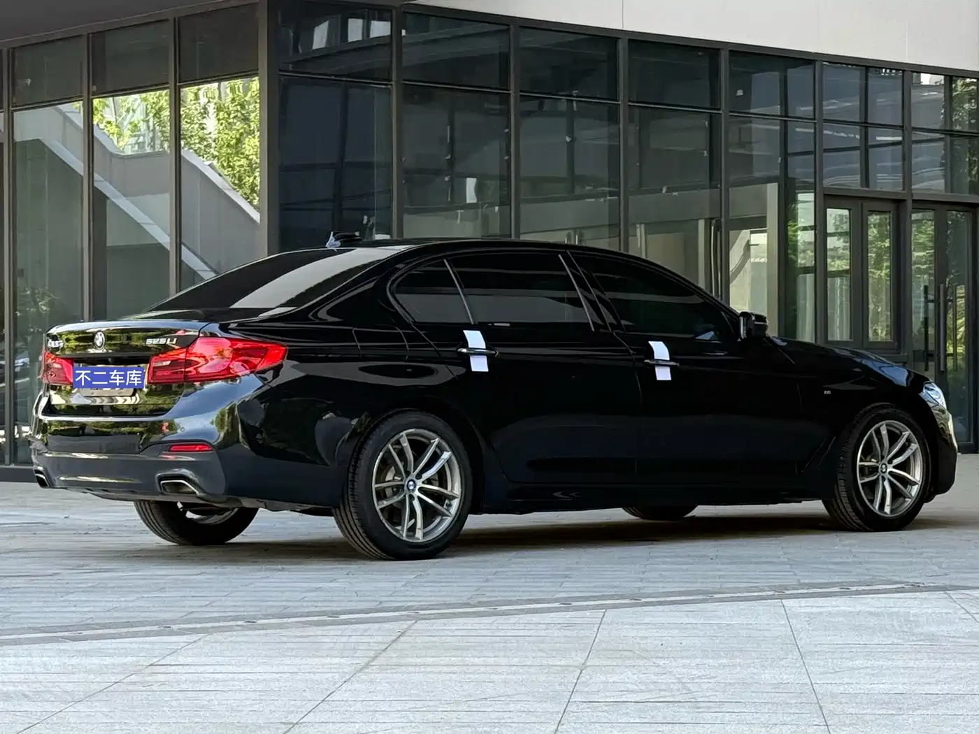 BMW 5 Series 2018 525Li M Sport Package фото 20