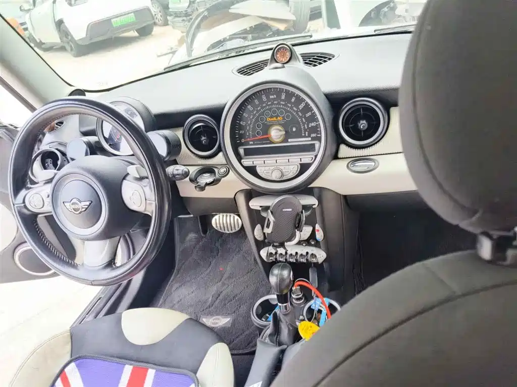 MINI MINI 2010 2010 1.6T COOPER S 50 Camden