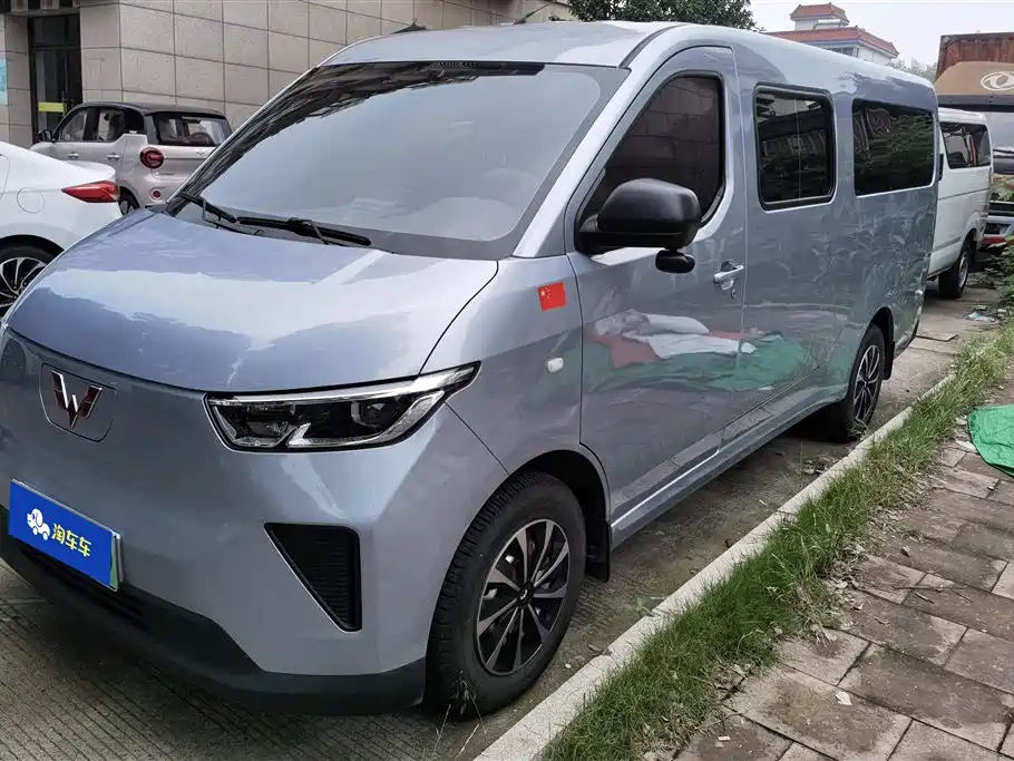Wuling Motors Wuling Yangguang 2024 300KM Comfort Bus Version 75kW