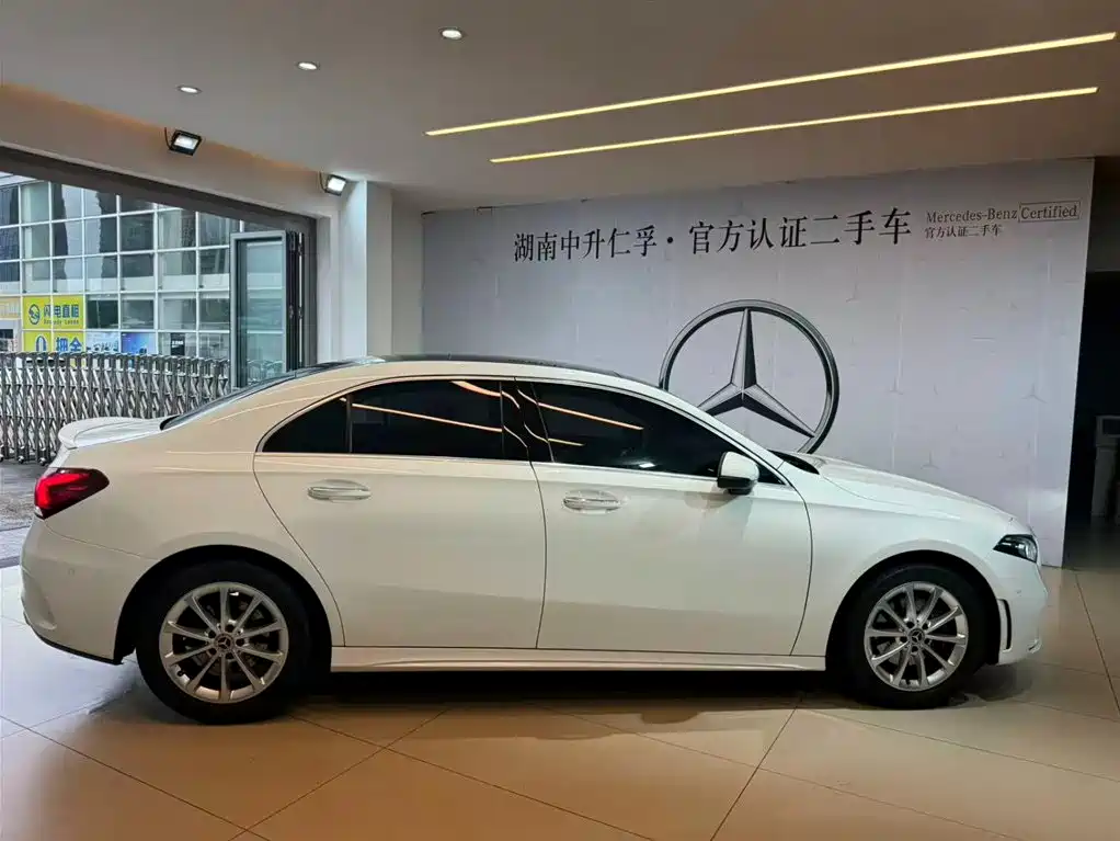 Mercedes-Benz A-Class, миниатюра 7
