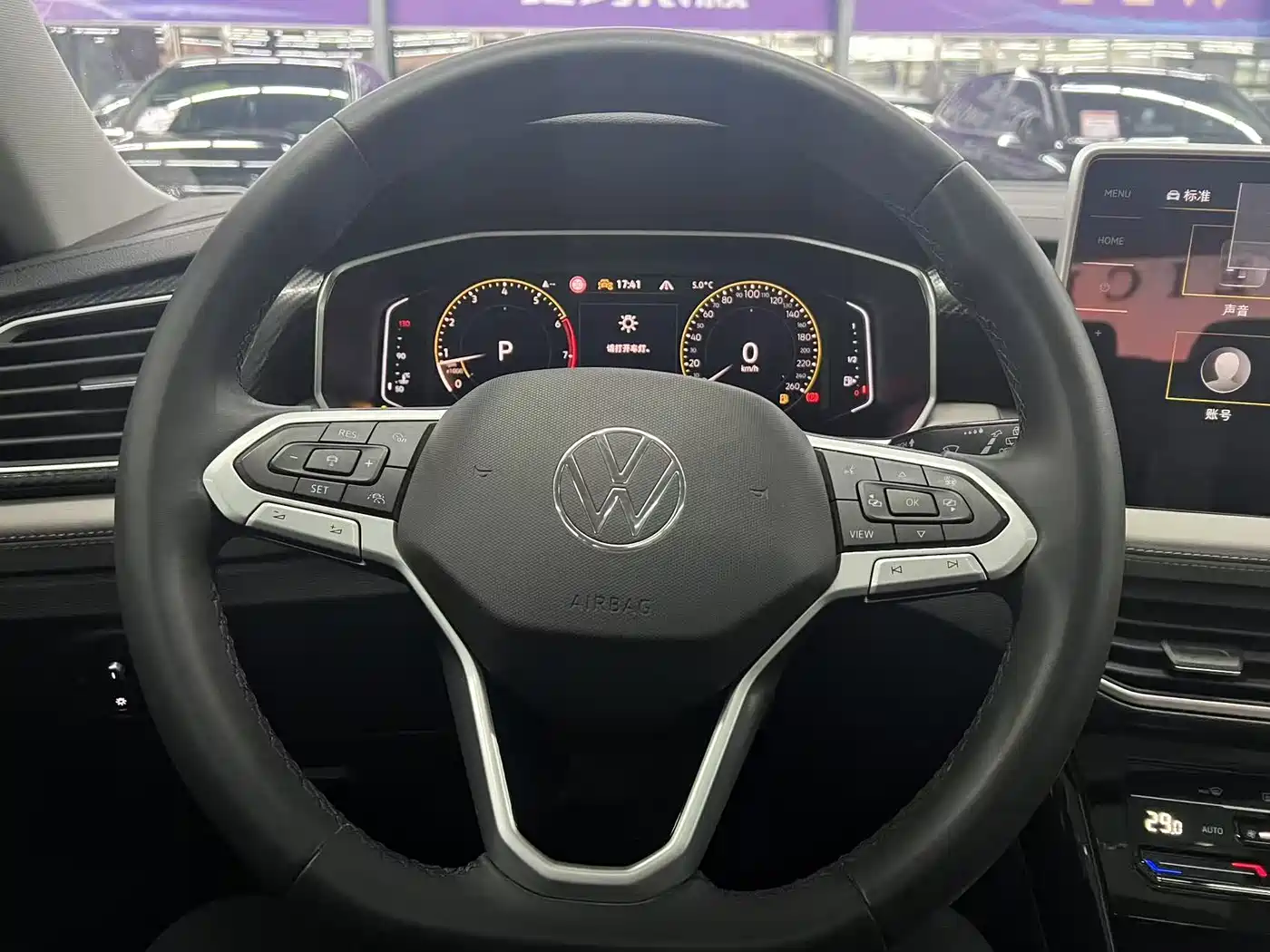 Volkswagen Tayron 2023 280TSI 2WD Luxury Plus Advanced Edition фото 4