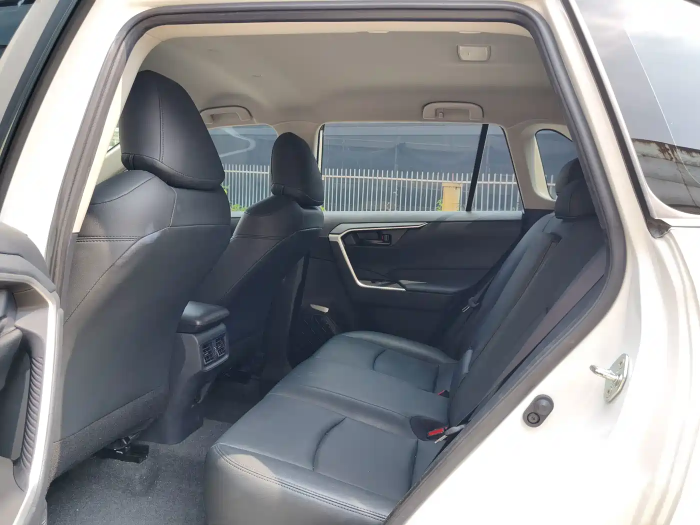 Toyota RAV4 2023 2023 2.0L CVT 2WD Urban Edition