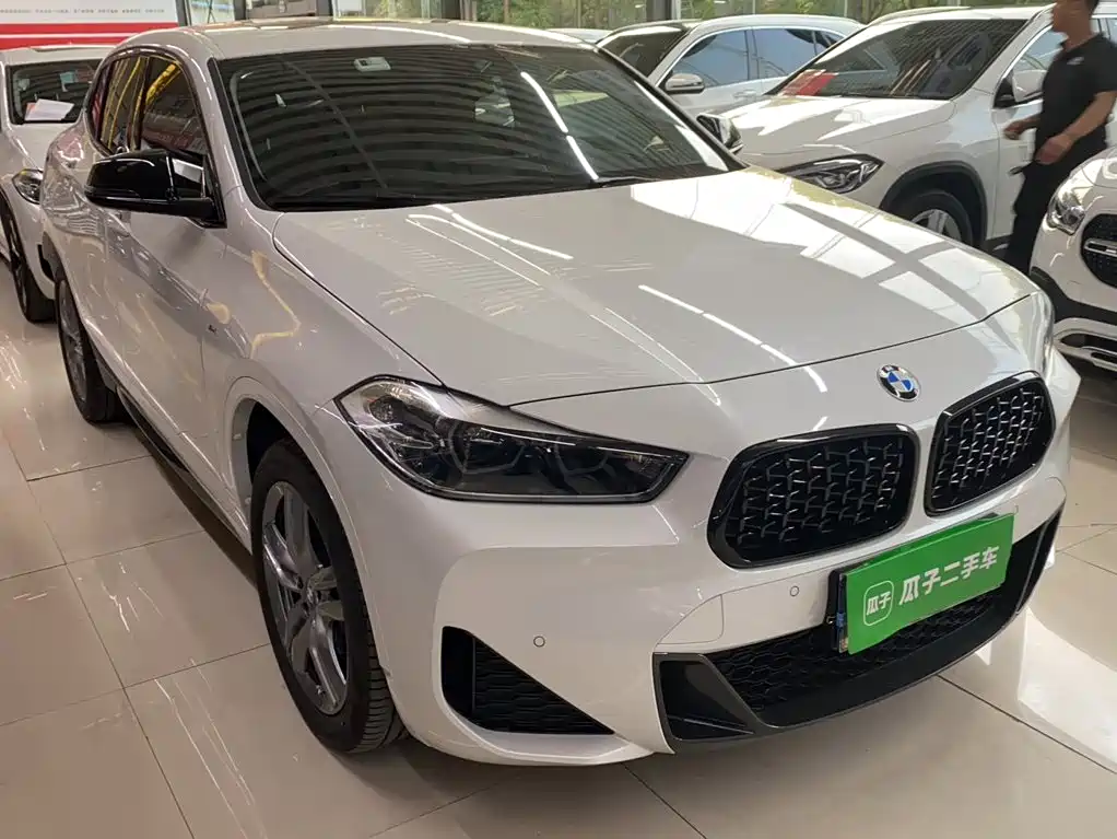 BMW X2