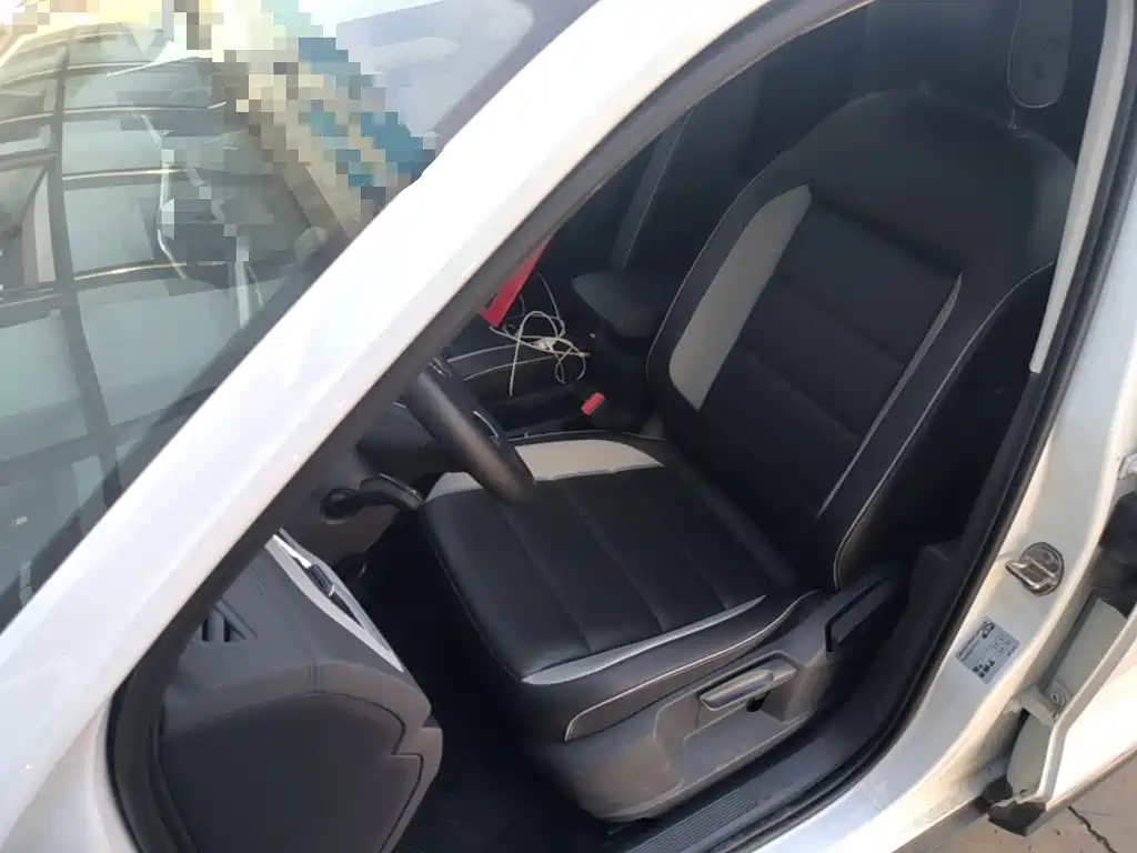 Volkswagen T-Roc, миниатюра 15