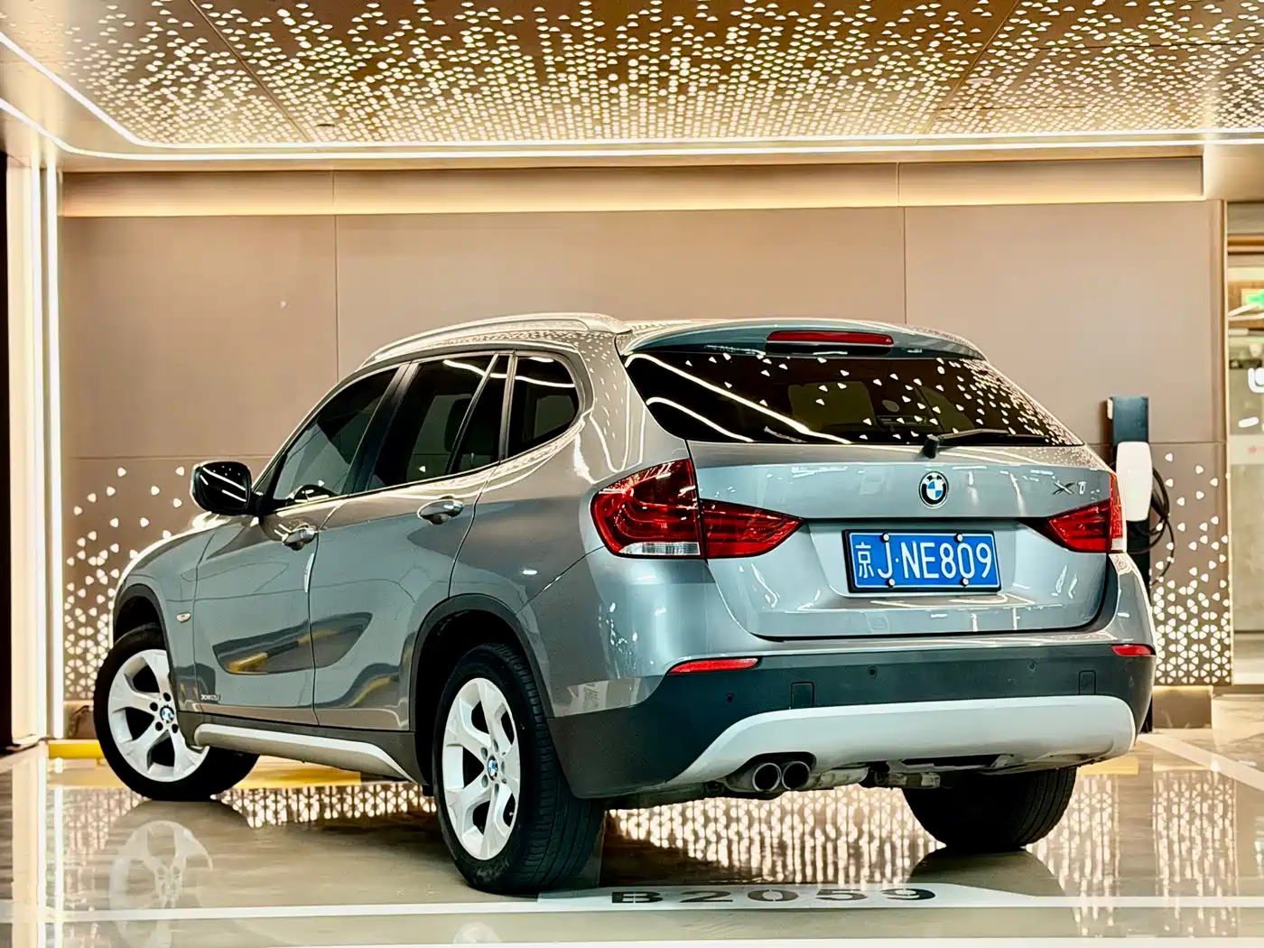 BMW X1 (Import) 2010 2010 xDrive25i