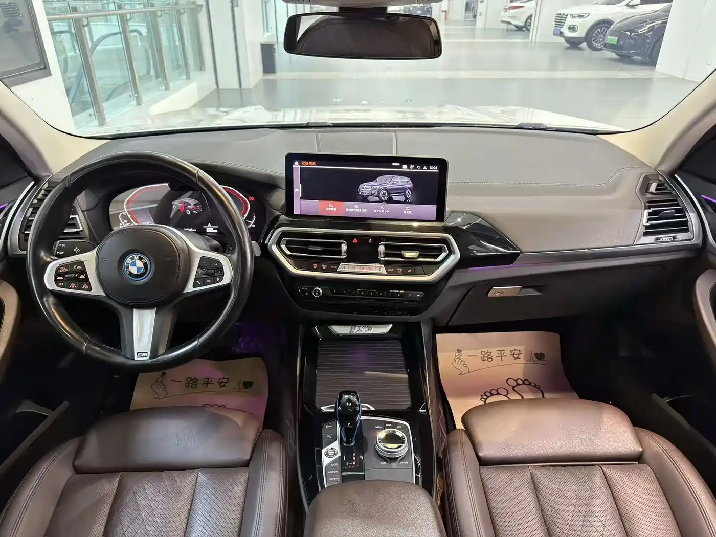 BMW iX3 2022 Leading Edition фото 7