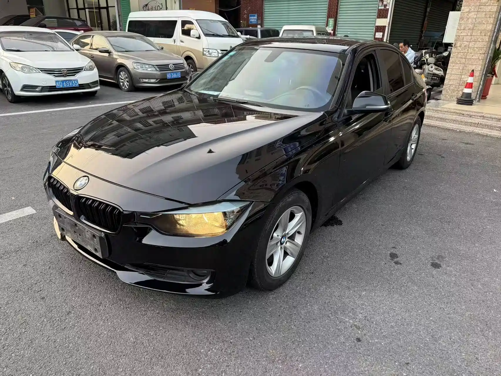 صورة 1 - BMW 3 Series