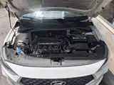 Фото 11 - Hyundai Elantra
