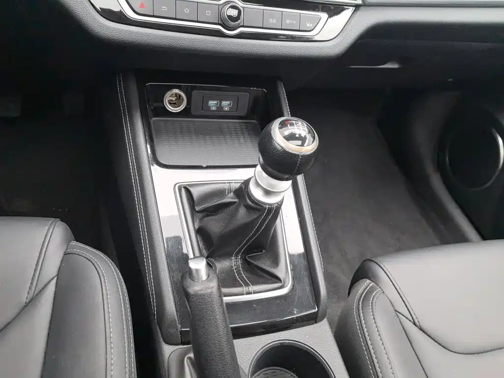 BYD Song 2021 2021 Classic Edition 1.5T Manual Luxury