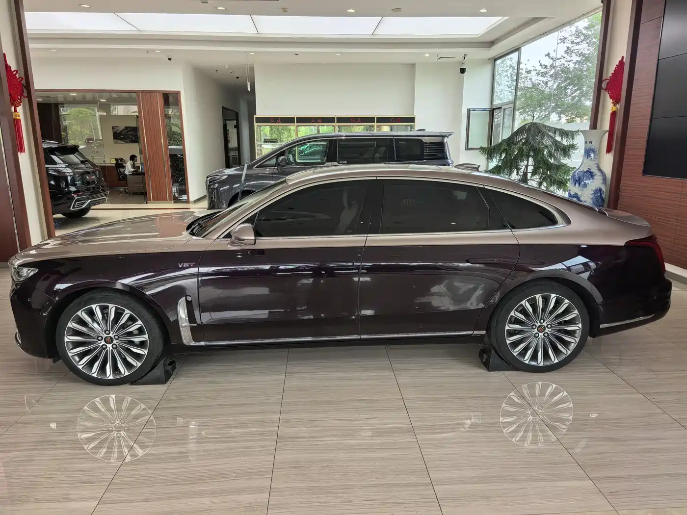 Hongqi H9 2020 3.0T Smart Connect Flagship 4-Seater фото 3