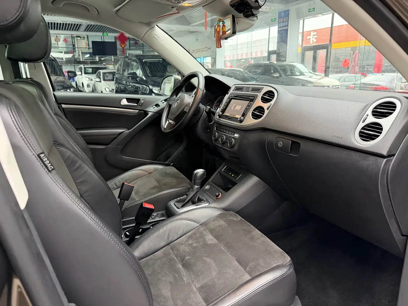 Volkswagen Tiguan 2015 2.0TSI Automatic 4WD Flagship фото 24