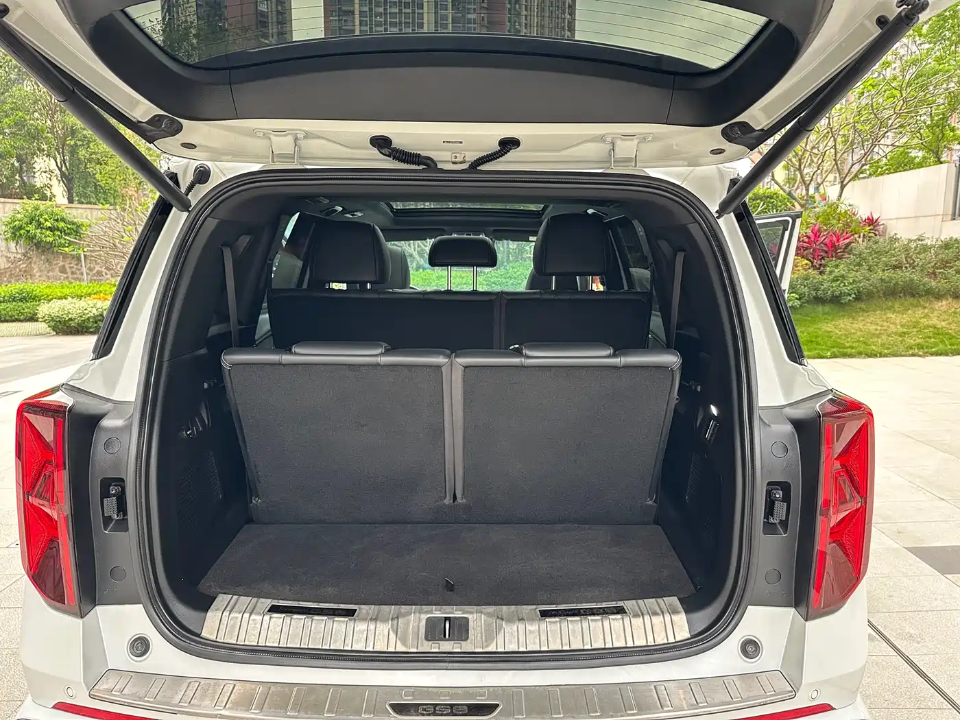 GAC Trumpchi Trumpchi GS8 2022 Pilot Series 2.0TGDI AWD Ultimate Edition (7-Seater) фото 16
