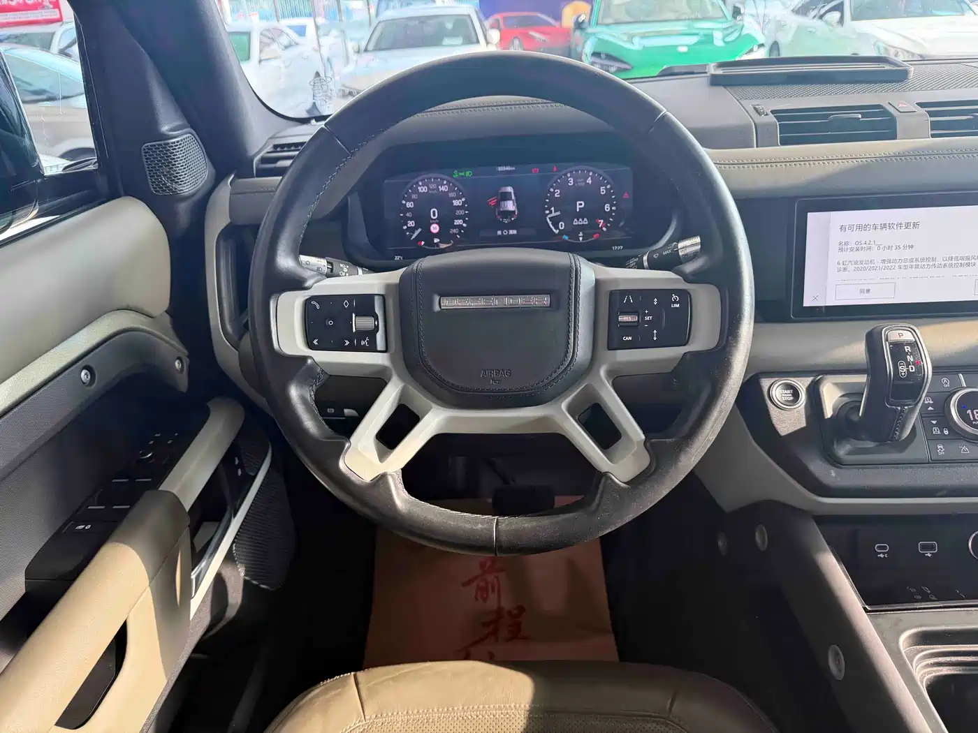 Land Rover Defender 2020 Model 110 P400 HSE фото 5