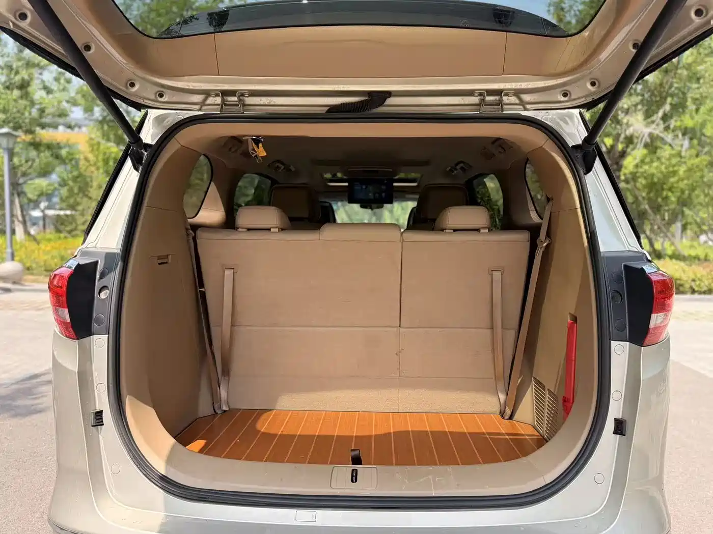 Buick GL8 2017 ES 28T Premium China V фото 22