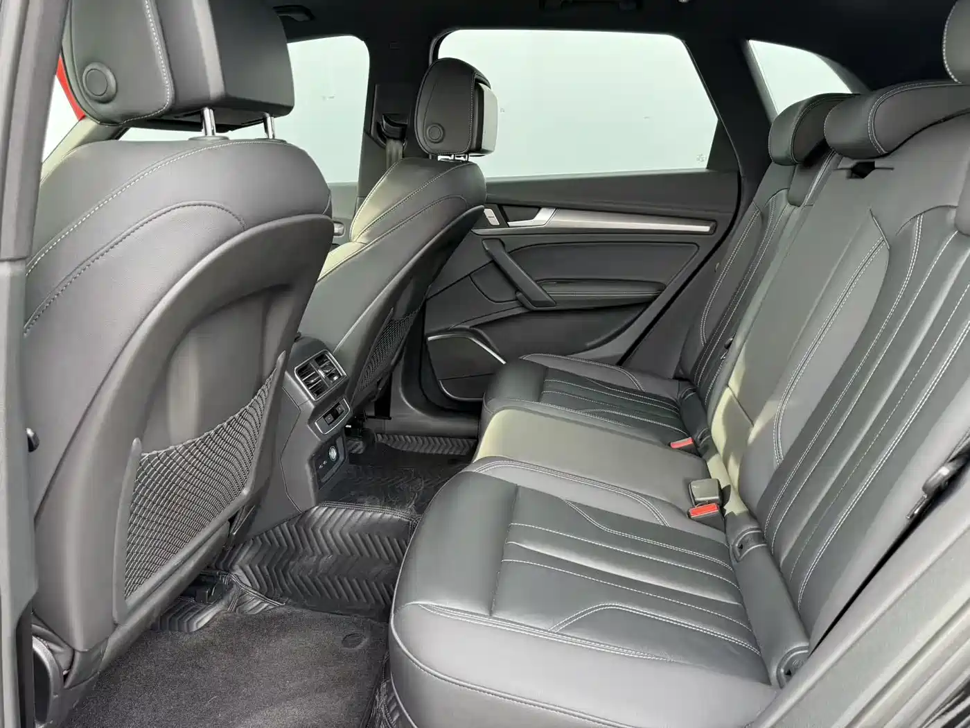 Audi Q5L 2023 45T Luxury Dynamic фото 9