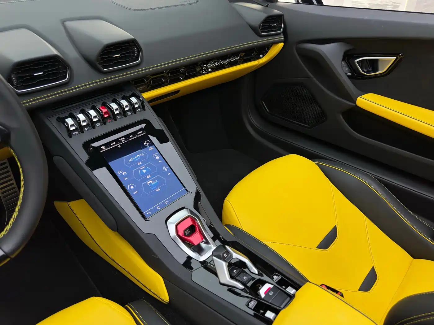 Lamborghini Huracán 2023 2020 Huracán EVO RWD Spyder