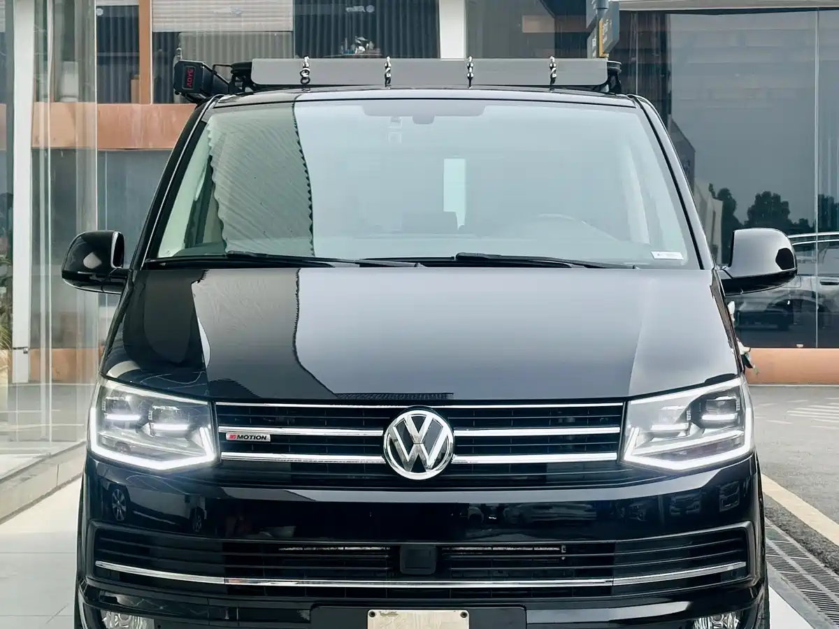 Volkswagen Multivan 2017 2.0TSI AWD Premium Edition 7-Seater фото 2