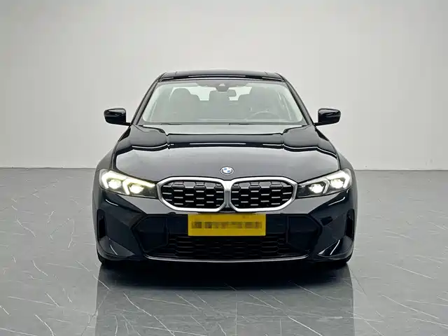 BMW 3 Series 2023 325Li M Sport Package — фото 2