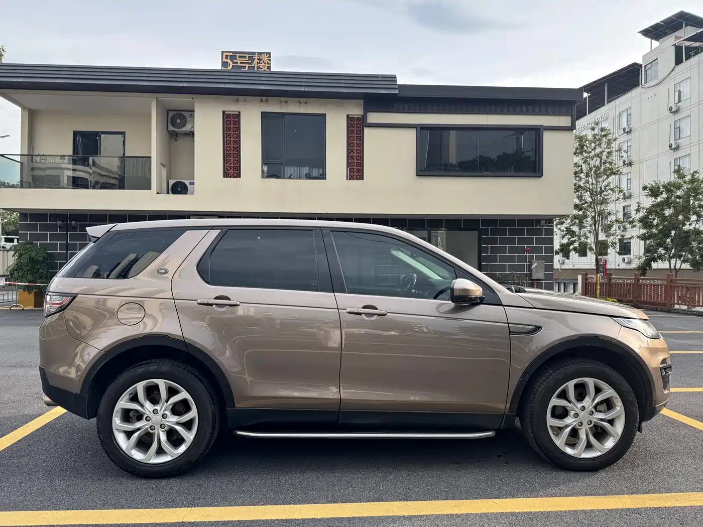 Land Rover Discovery Sport 2015 2016 2.0T SE