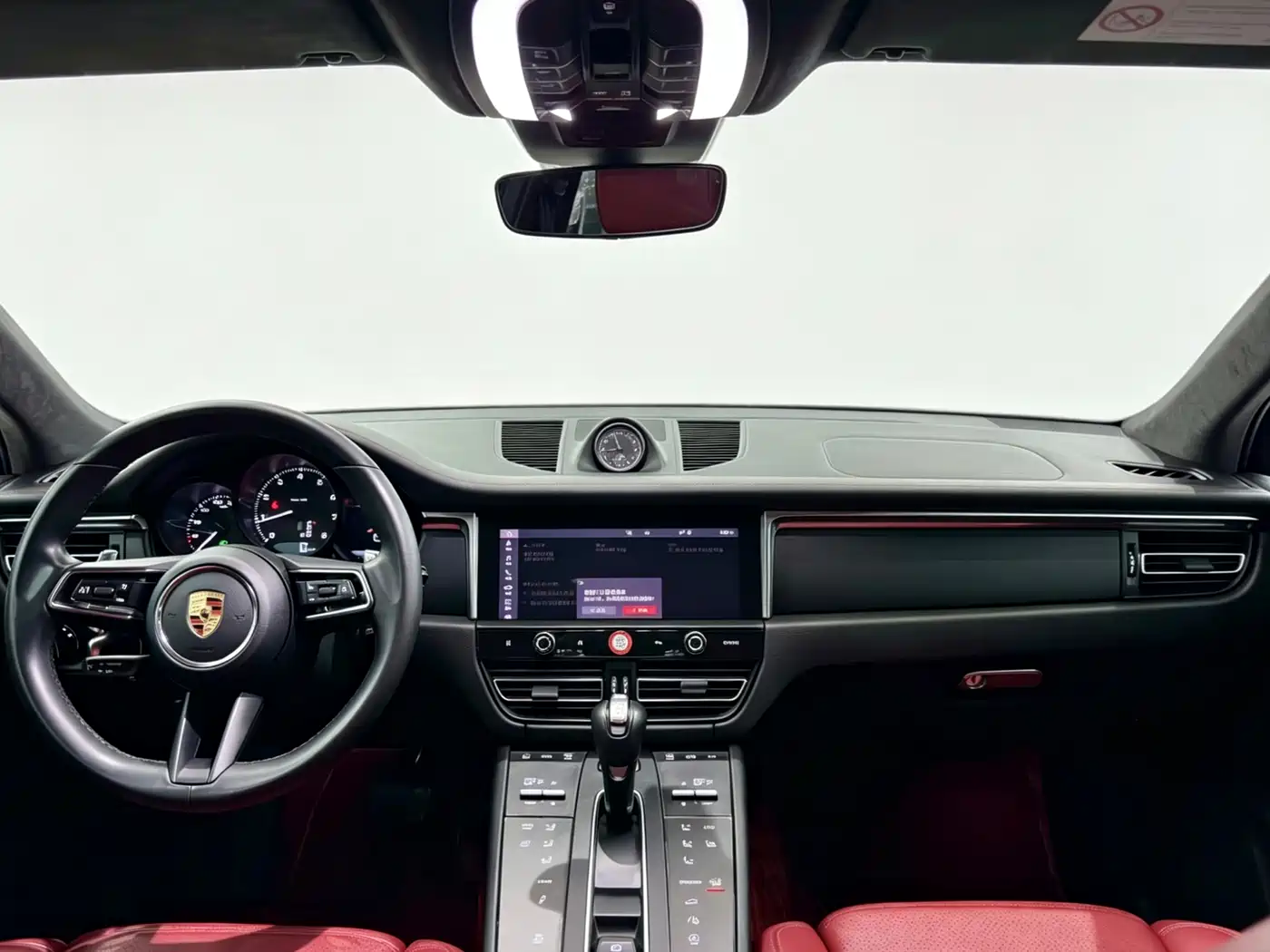 Porsche Macan 2023 Macan 2.0T фото 13