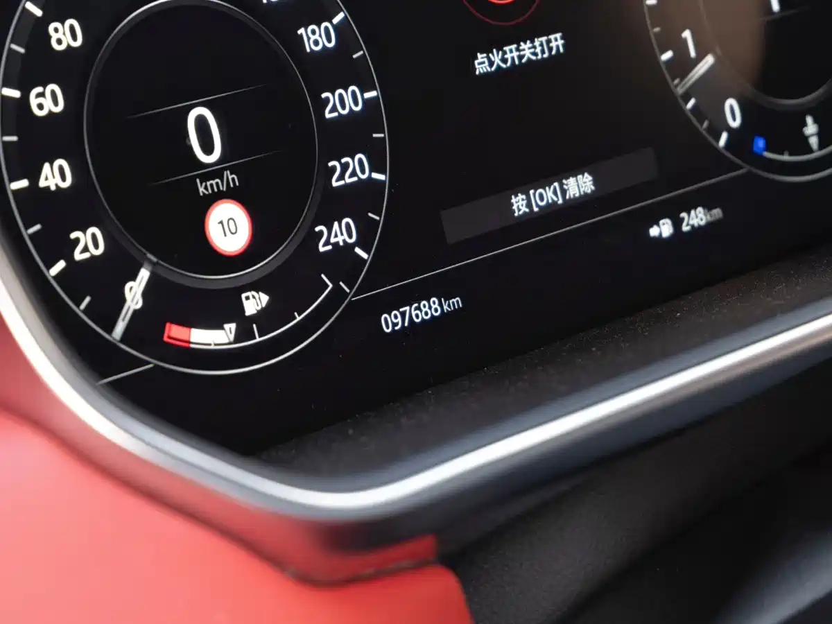 Photo 4 - Land Rover Range Rover