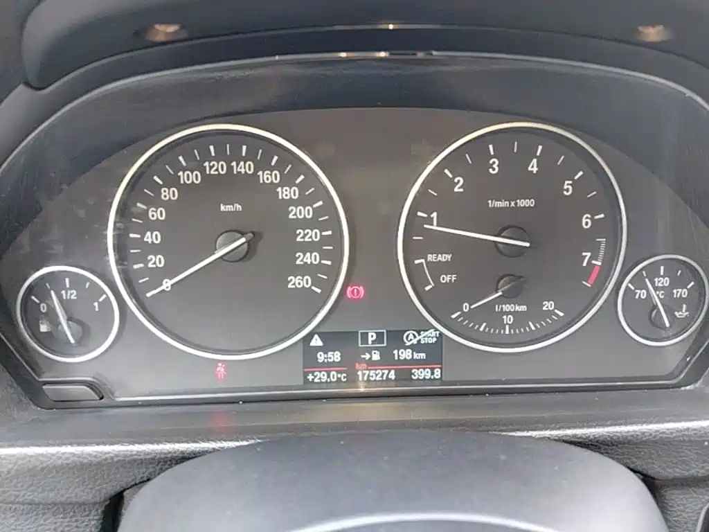 Фото 12 - BMW 3 Series