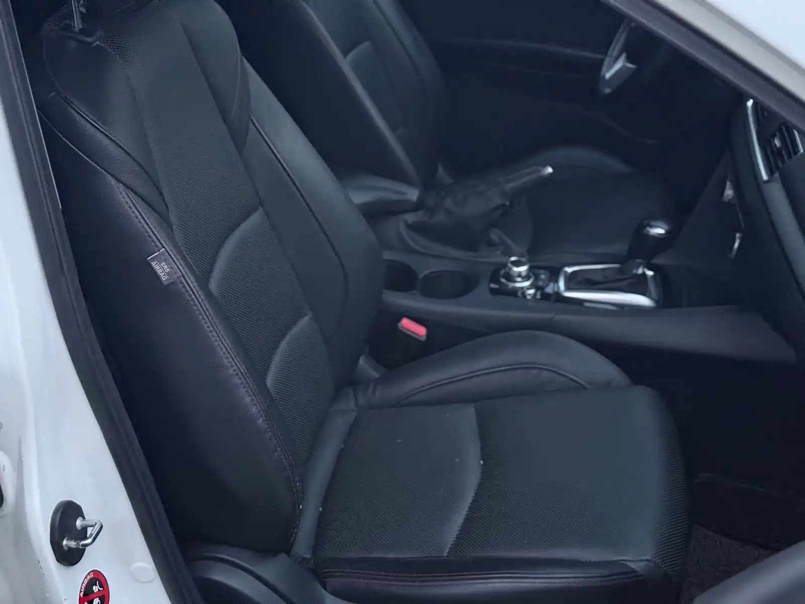Photo 9 - Mazda Mazda 3
