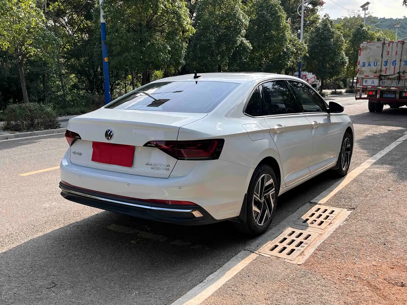 Фото 5 - Volkswagen Sagitar