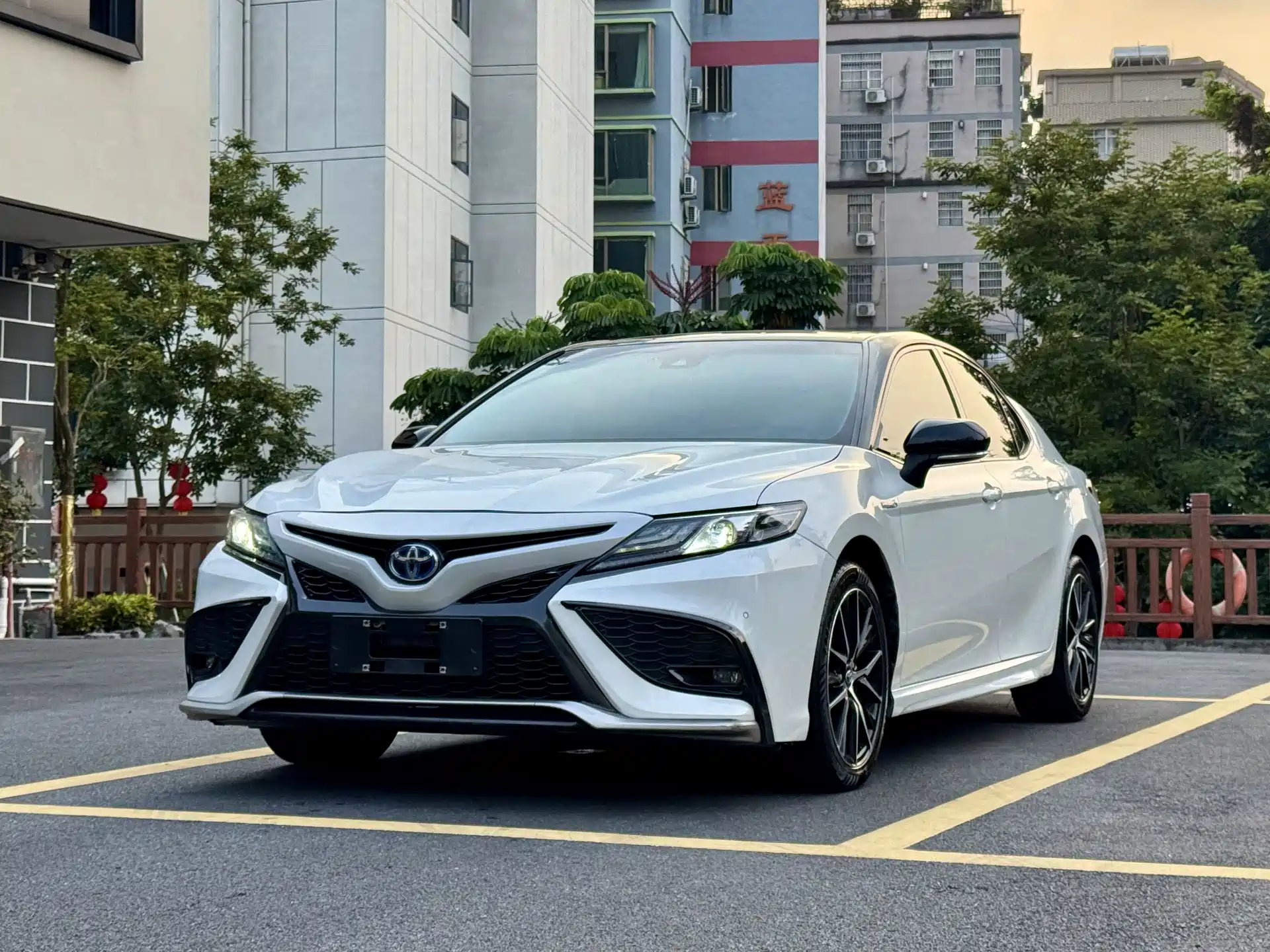 Photo 1 - Toyota Camry