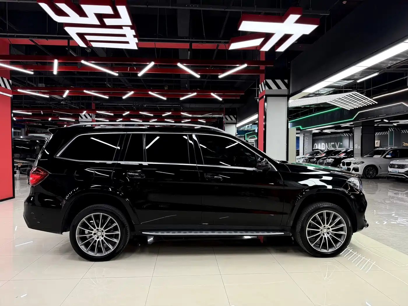 Mercedes-Benz GLS 2017 GLS 500 4MATIC фото 7