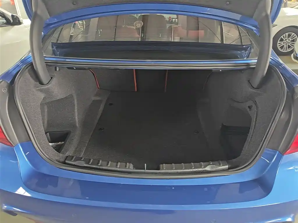 BMW 3 Series 2019 320i M Sport Package фото 15