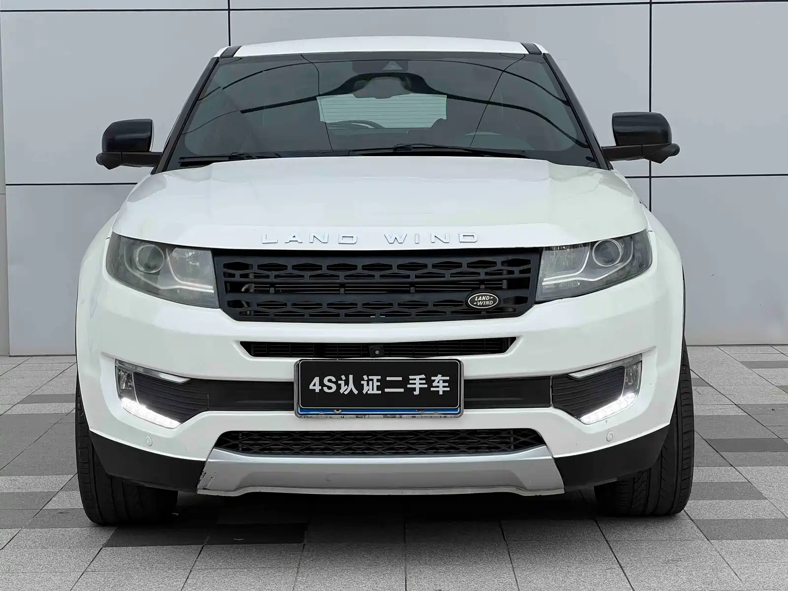 Фото 2 - Landwind X7