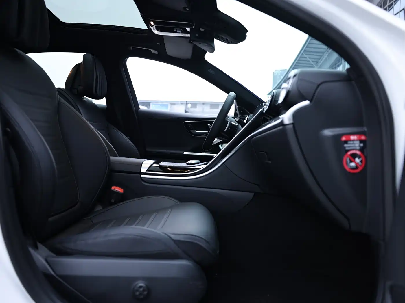 Mercedes-Benz C-Class 2023 Facelift C 260 L Night Sport Edition фото 13