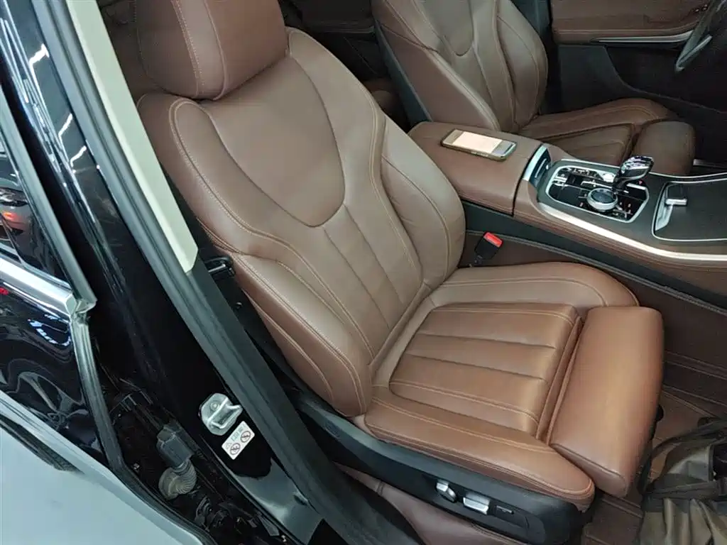 BMW X5 (Import) 2020 xDrive30i M Sport Package фото 25
