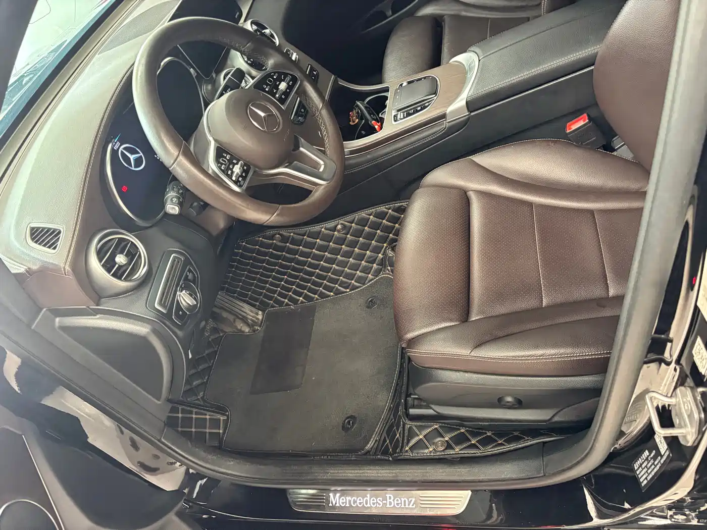 Mercedes-Benz GLC 2020 Facelift GLC 300 L 4MATIC Dynamic фото 4
