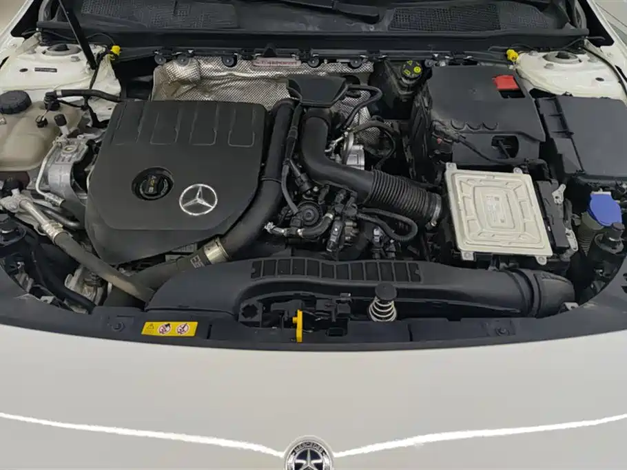 Mercedes-Benz CLA (Import) 2022 CLA 200 фото 10