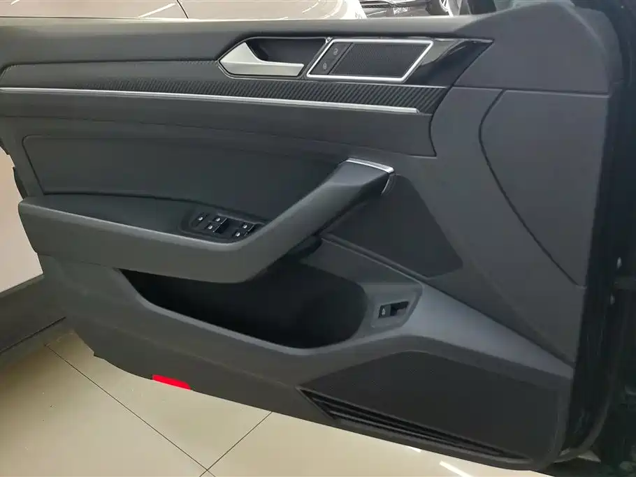Volkswagen Magotan 2019 330TSI DSG Leading China V фото 7