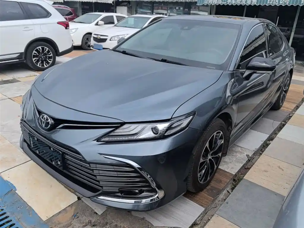 Toyota Camry 2021 2.0G Luxury Edition фото 2